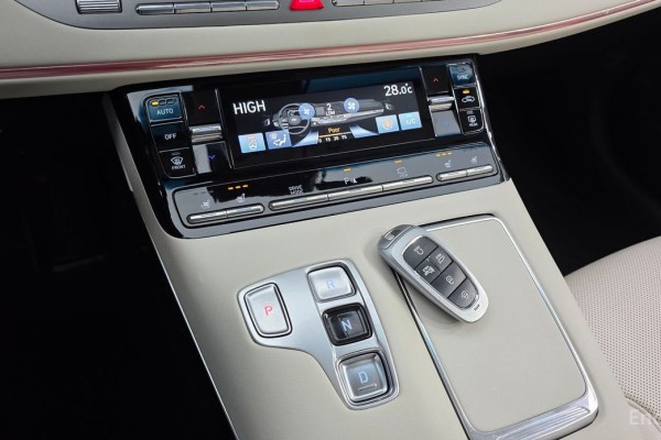 2022 Hyundai Grandeur с пробегом 112 952 км