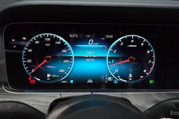 2022 Mercedes-Benz E-Класс с пробегом 85 772 км