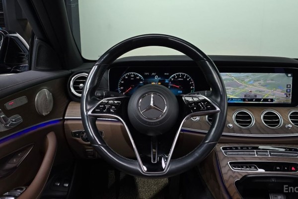 2021 Mercedes-Benz E-Класс с пробегом 121 704 км