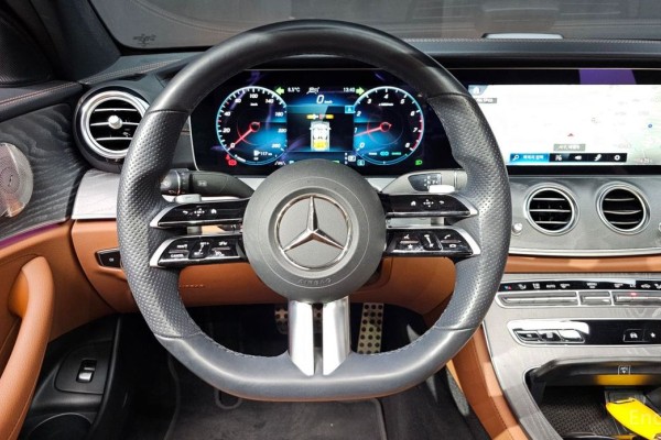 2021 Mercedes-Benz E-Класс с пробегом 47 549 км