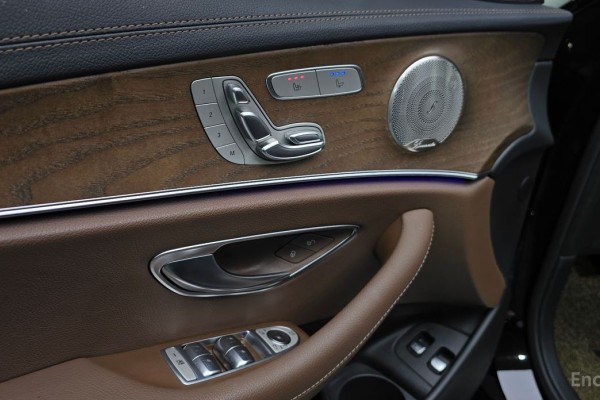 2021 Mercedes-Benz E-Класс с пробегом 121 704 км