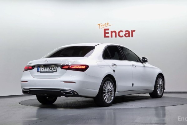 2021 Mercedes-Benz E-Класс с пробегом 79 324 км