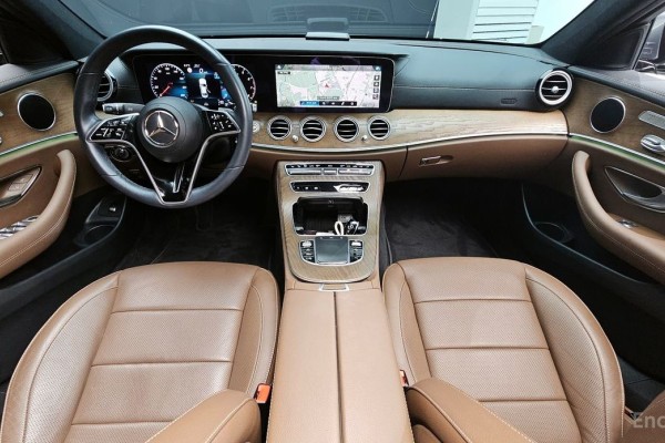 2022 Mercedes-Benz E-Класс с пробегом 40 603 км