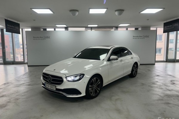 2022 Mercedes-Benz E-Класс с пробегом 90 579 км
