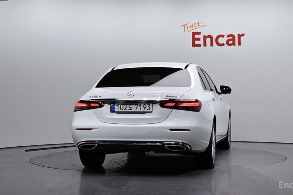 2022 Mercedes-Benz E-Класс с пробегом 53 502 км