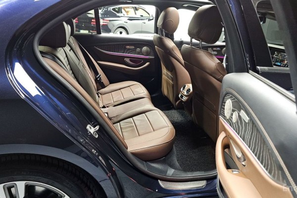 2022 Mercedes-Benz E-Класс с пробегом 50 418 км
