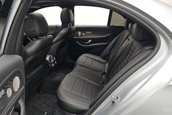 2022 Mercedes-Benz E-Класс с пробегом 53 747 км