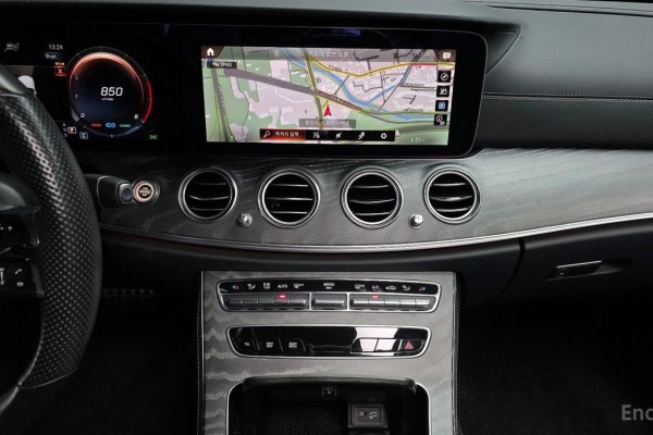 2022 Mercedes-Benz E-Класс с пробегом 47 264 км