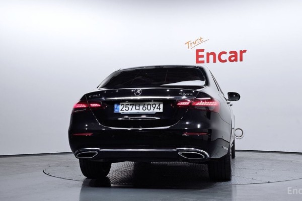 2022 Mercedes-Benz E-Класс с пробегом 95 549 км