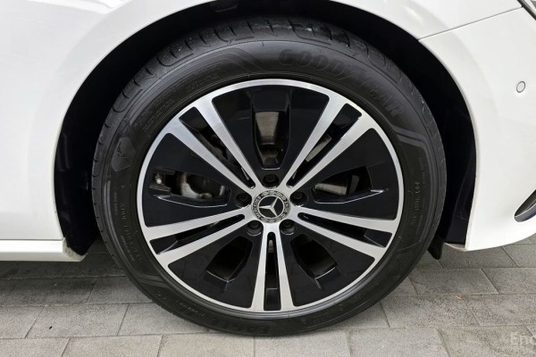 2022 Mercedes-Benz E-Класс с пробегом 42 559 км