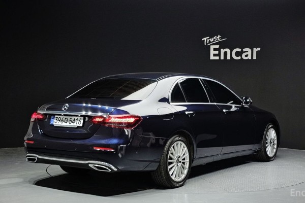 2022 Mercedes-Benz E-Класс с пробегом 57 027 км