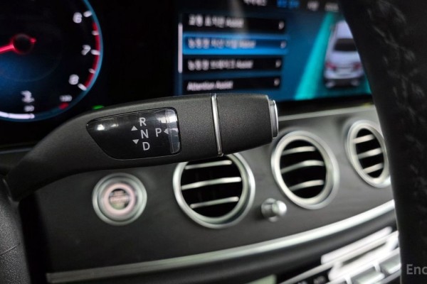 2022 Mercedes-Benz E-Класс с пробегом 42 559 км