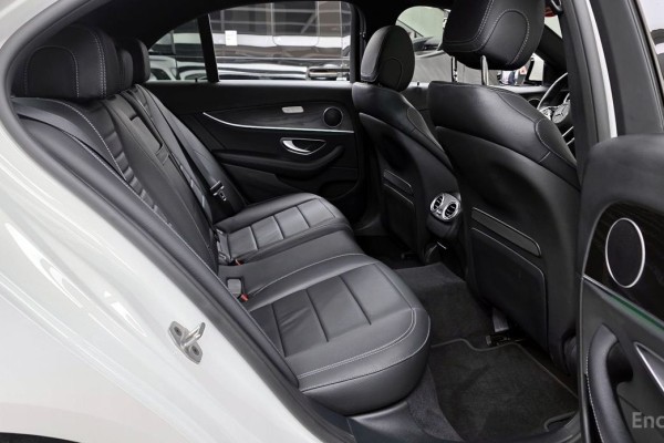 2022 Mercedes-Benz E-Класс с пробегом 42 559 км