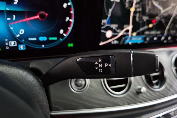 2022 Mercedes-Benz E-Класс с пробегом 95 549 км