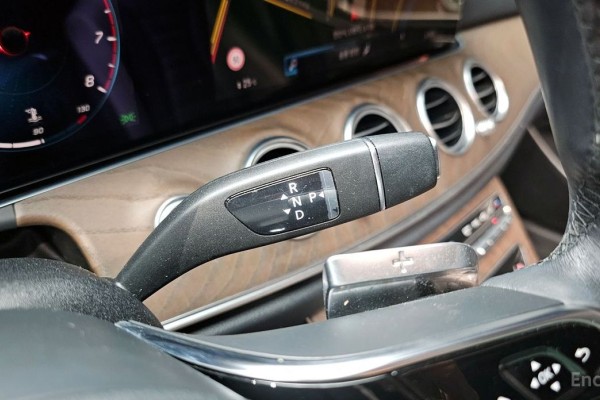 2022 Mercedes-Benz E-Класс с пробегом 57 027 км