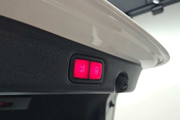 2021 Mercedes-Benz E-Класс с пробегом 50 375 км