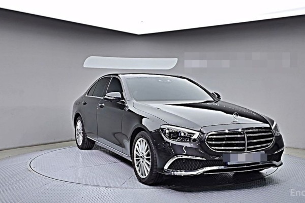 2022 Mercedes-Benz E-Класс с пробегом 61 620 км