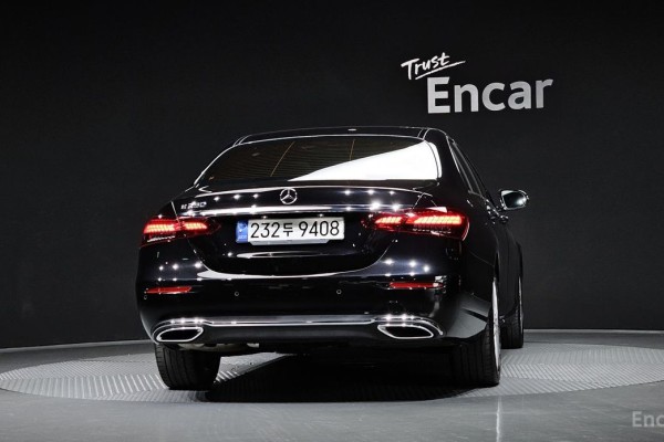 2022 Mercedes-Benz E-Класс с пробегом 41 562 км