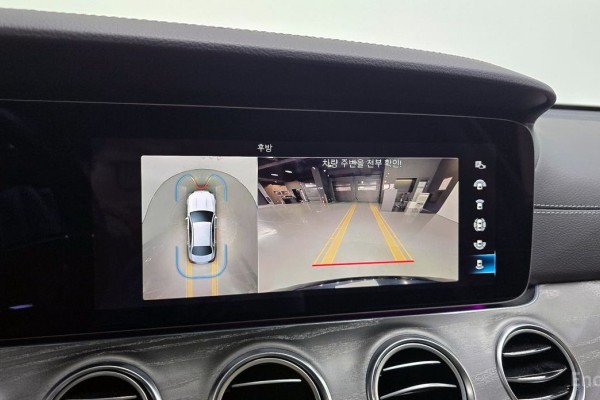 2022 Mercedes-Benz E-Класс с пробегом 62 402 км