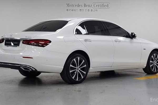 2021 Mercedes-Benz E-Класс с пробегом 64 065 км