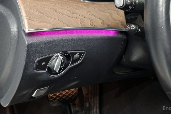 2022 Mercedes-Benz E-Класс с пробегом 83 682 км