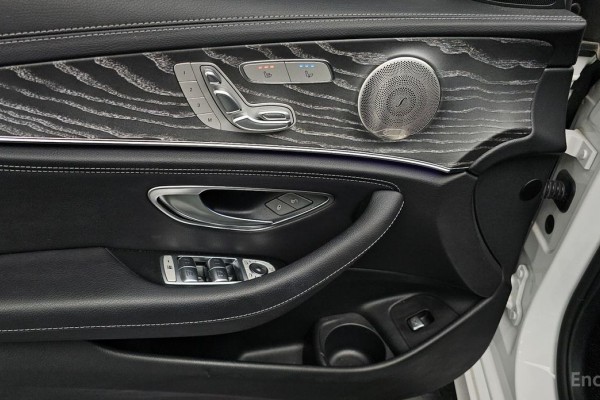 2022 Mercedes-Benz E-Класс с пробегом 46 119 км