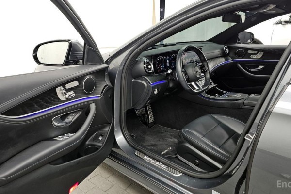 2021 Mercedes-Benz E-Класс с пробегом 46 259 км