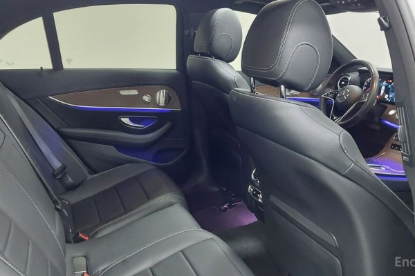 2021 Mercedes-Benz E-Класс с пробегом 64 065 км