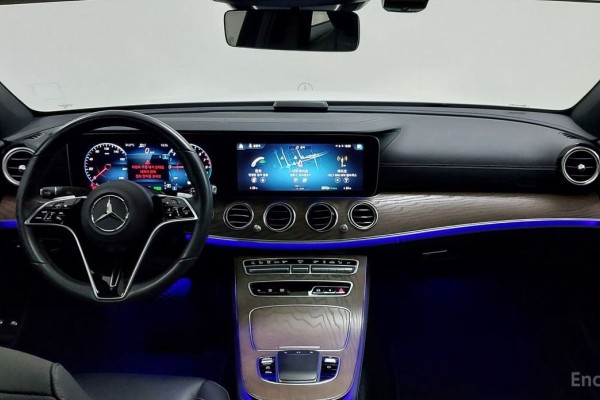 2021 Mercedes-Benz E-Класс с пробегом 64 065 км