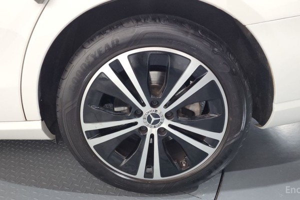 2021 Mercedes-Benz E-Класс с пробегом 51 815 км