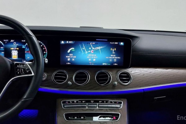 2021 Mercedes-Benz E-Класс с пробегом 64 065 км