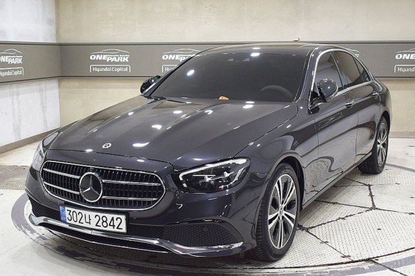 2022 Mercedes-Benz E-Класс с пробегом 56 000 км