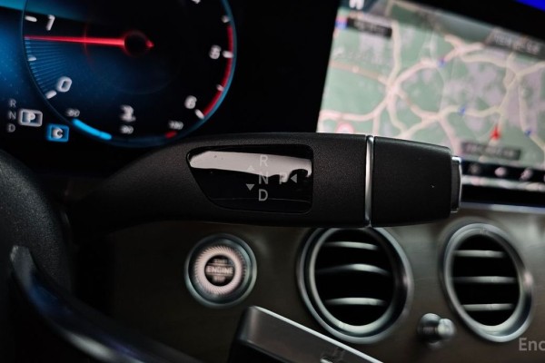 2021 Mercedes-Benz E-Класс с пробегом 45 664 км