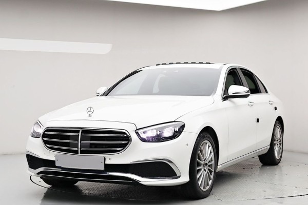 2021 Mercedes-Benz E-Класс с пробегом 45 813 км