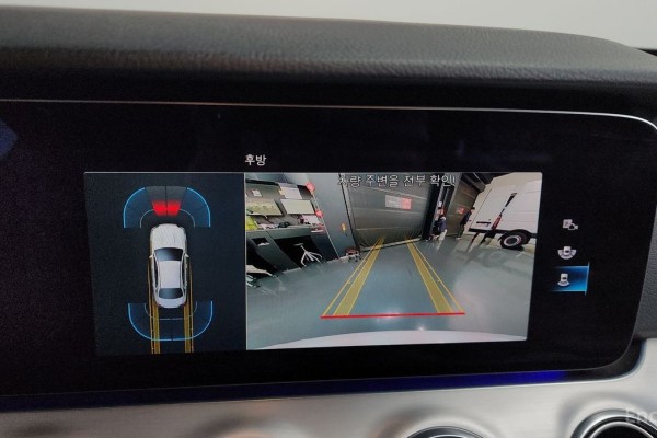 2021 Mercedes-Benz E-Класс с пробегом 51 815 км