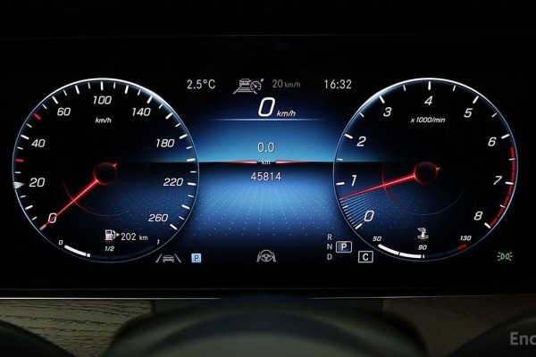 2021 Mercedes-Benz E-Класс с пробегом 45 813 км