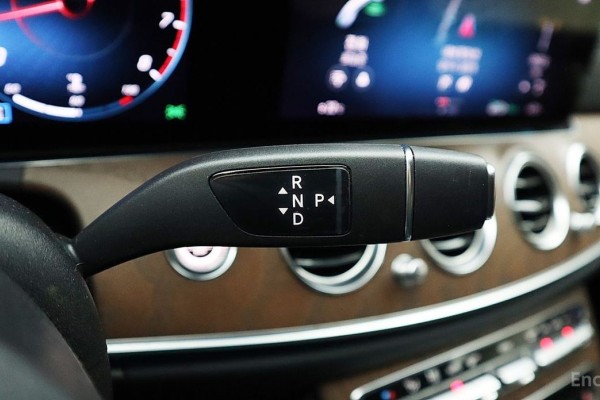 2021 Mercedes-Benz E-Класс с пробегом 45 813 км