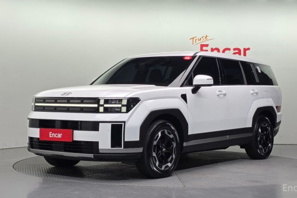 2023 Hyundai Santa Fe с пробегом 8 240 км