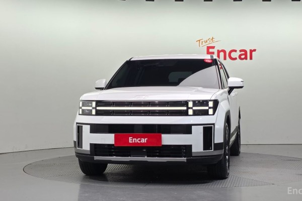 2023 Hyundai Santa Fe с пробегом 8 240 км