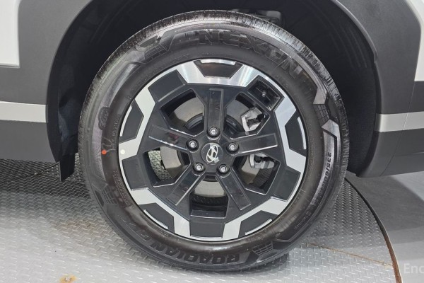 2023 Hyundai Santa Fe с пробегом 8 240 км