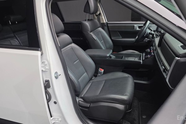 2023 Hyundai Santa Fe с пробегом 54 830 км