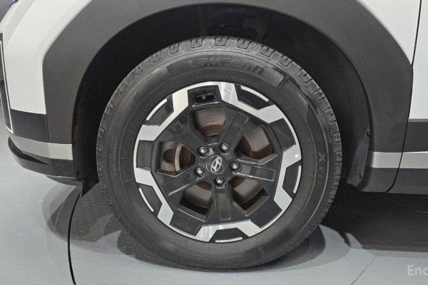 2024 Hyundai Santa Fe с пробегом 40 546 км