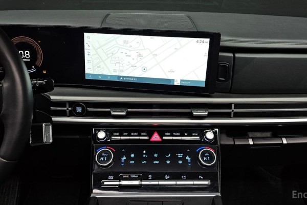 2023 Hyundai Santa Fe с пробегом 31 325 км