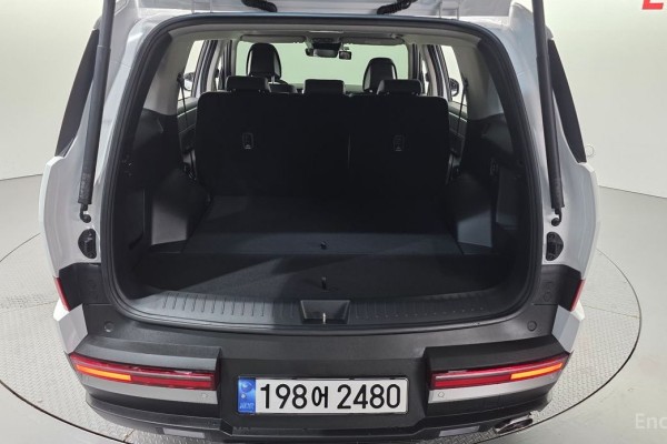 2023 Hyundai Santa Fe с пробегом 8 240 км