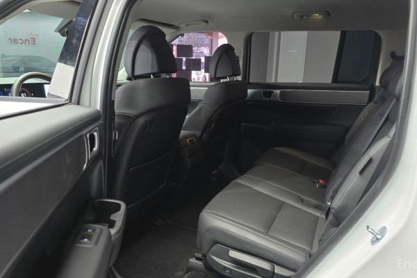 2024 Hyundai Santa Fe с пробегом 40 546 км