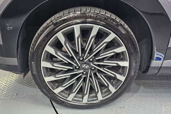 2023 Hyundai Santa Fe с пробегом 33 409 км