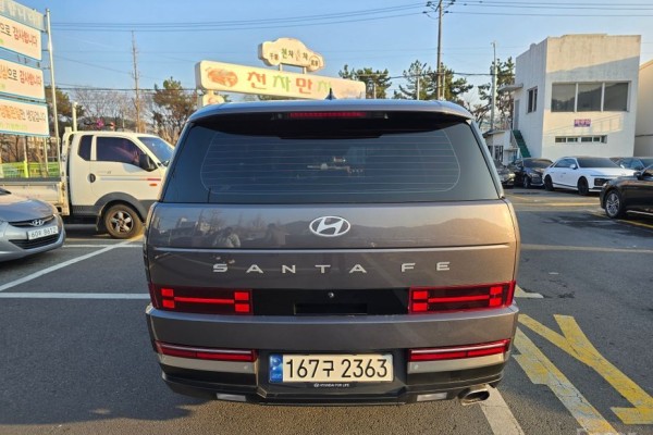 2024 Hyundai Santa Fe с пробегом 7 789 км