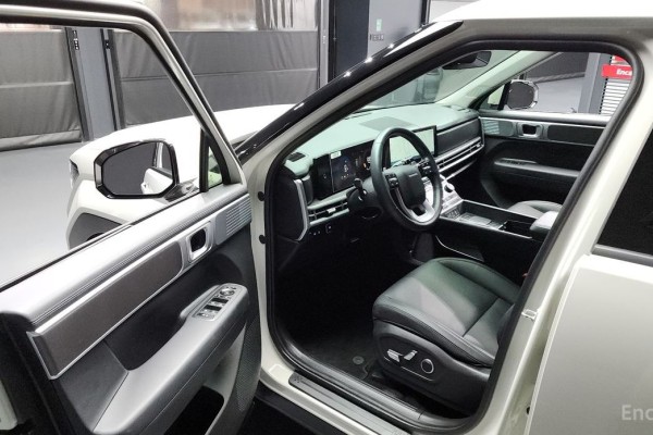 2023 Hyundai Santa Fe с пробегом 18 264 км