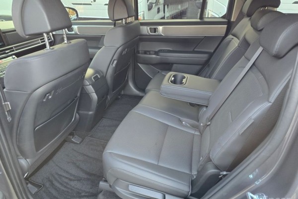 2024 Hyundai Santa Fe с пробегом 7 789 км