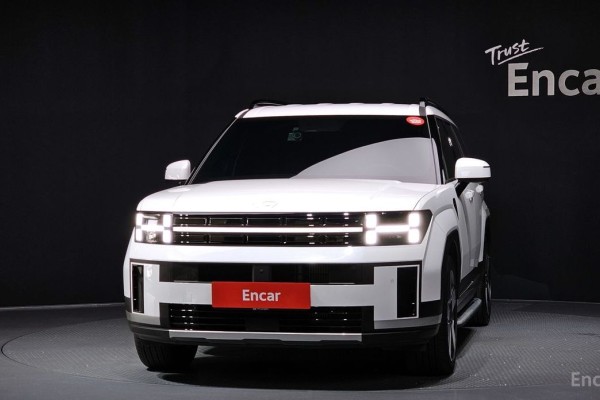 2024 Hyundai Santa Fe с пробегом 8 123 км